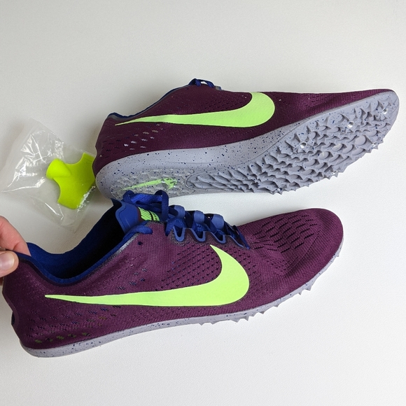 nike sneakers size 15